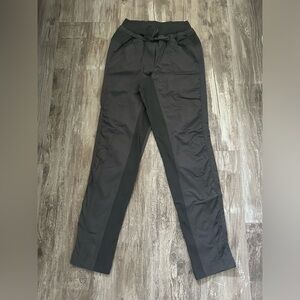 Dance studio cropped skinny pants size 2 gray